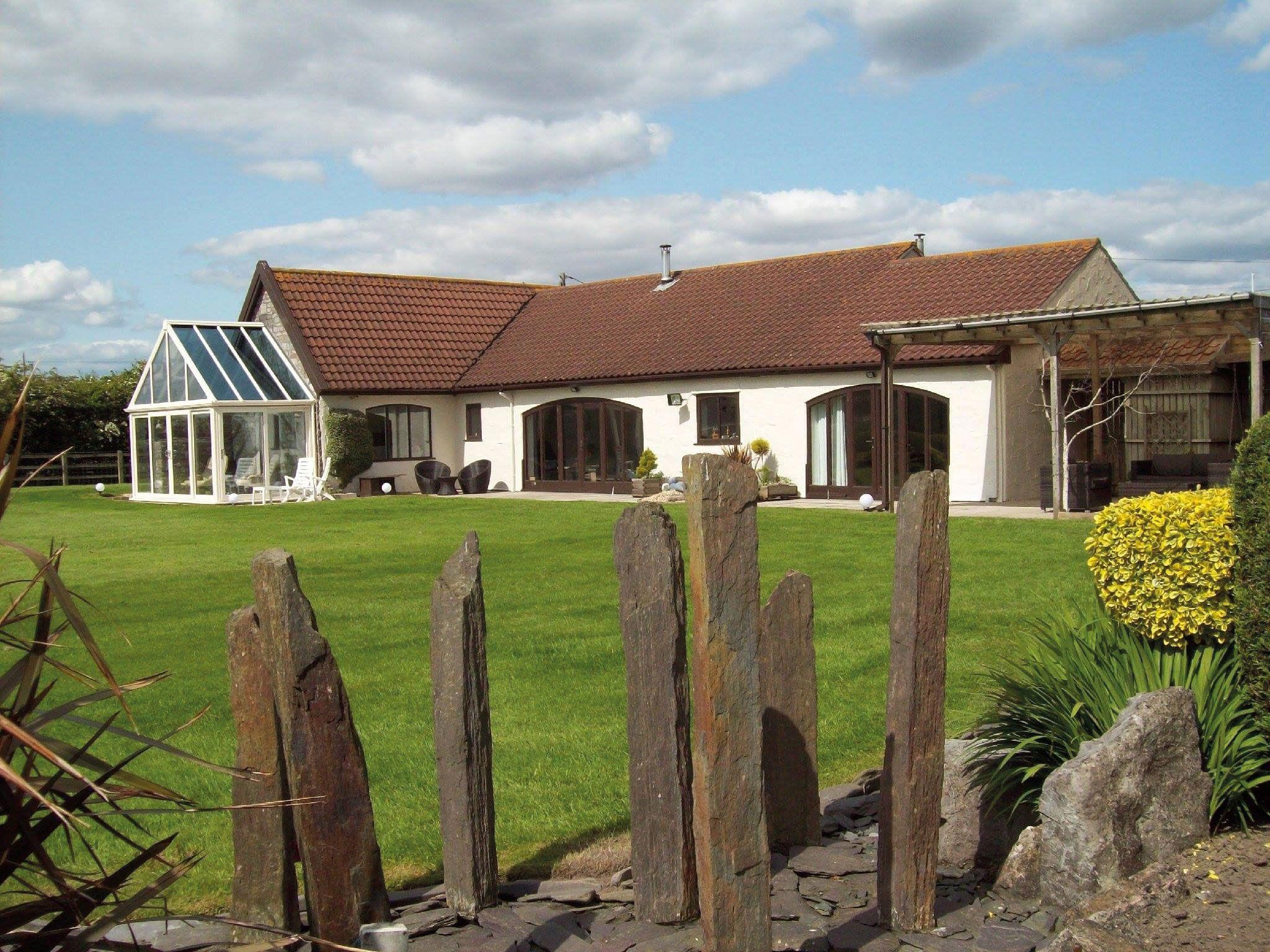 WILLOW BARN boutique BED AND BREAKFAST