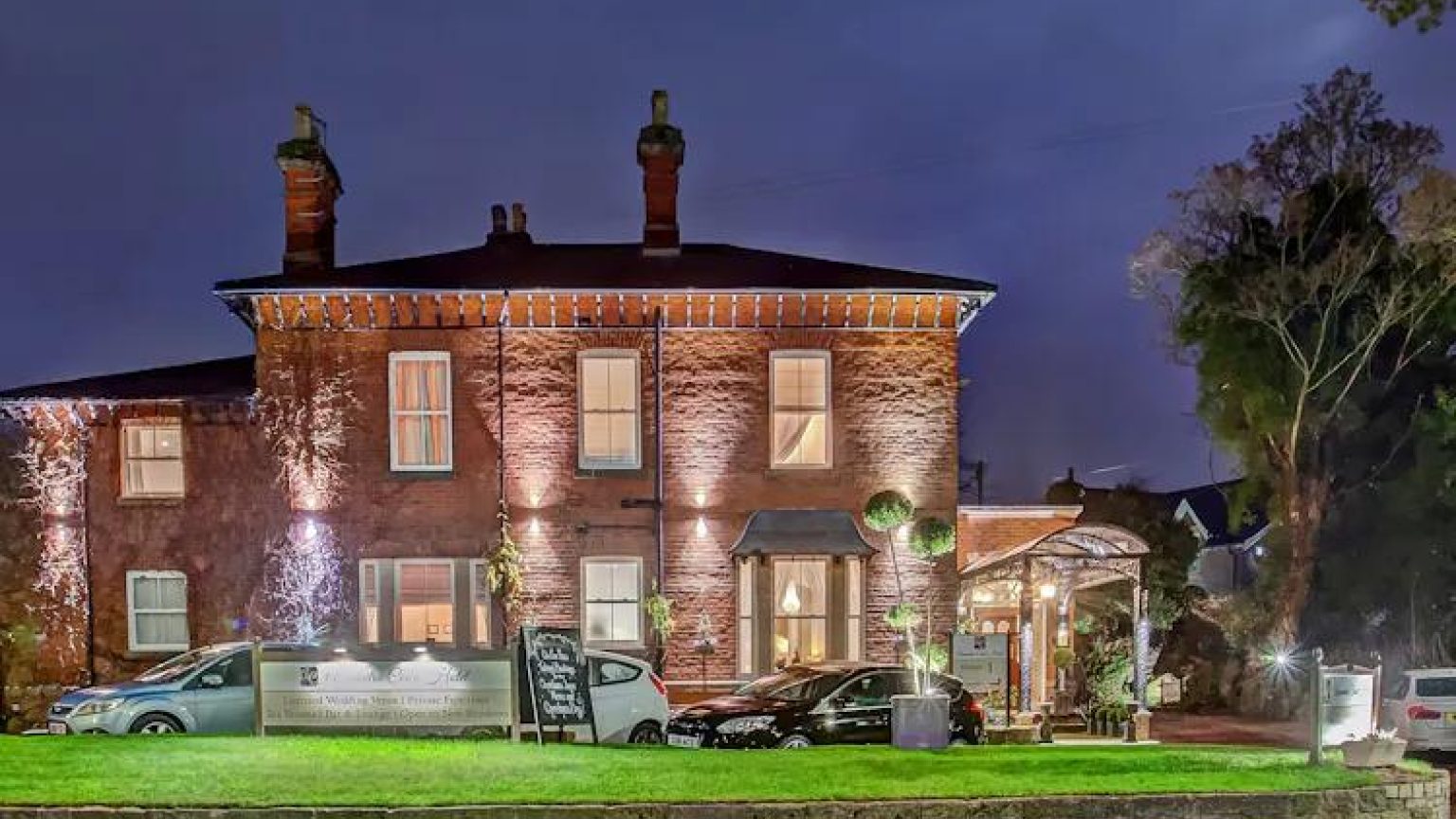 Alexandra Court Hotel