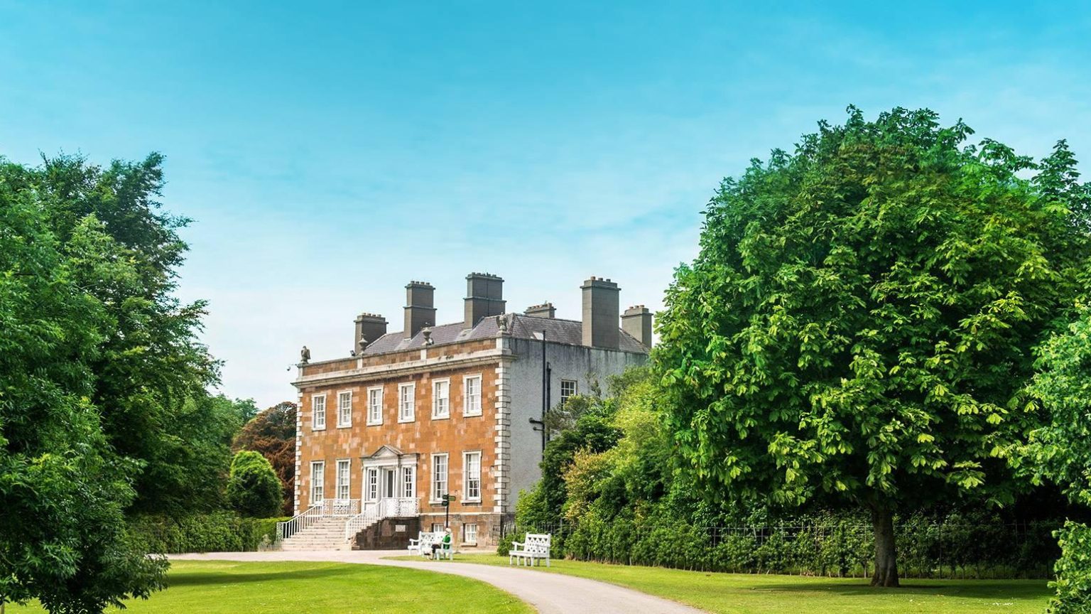 Newbridge House & Farm