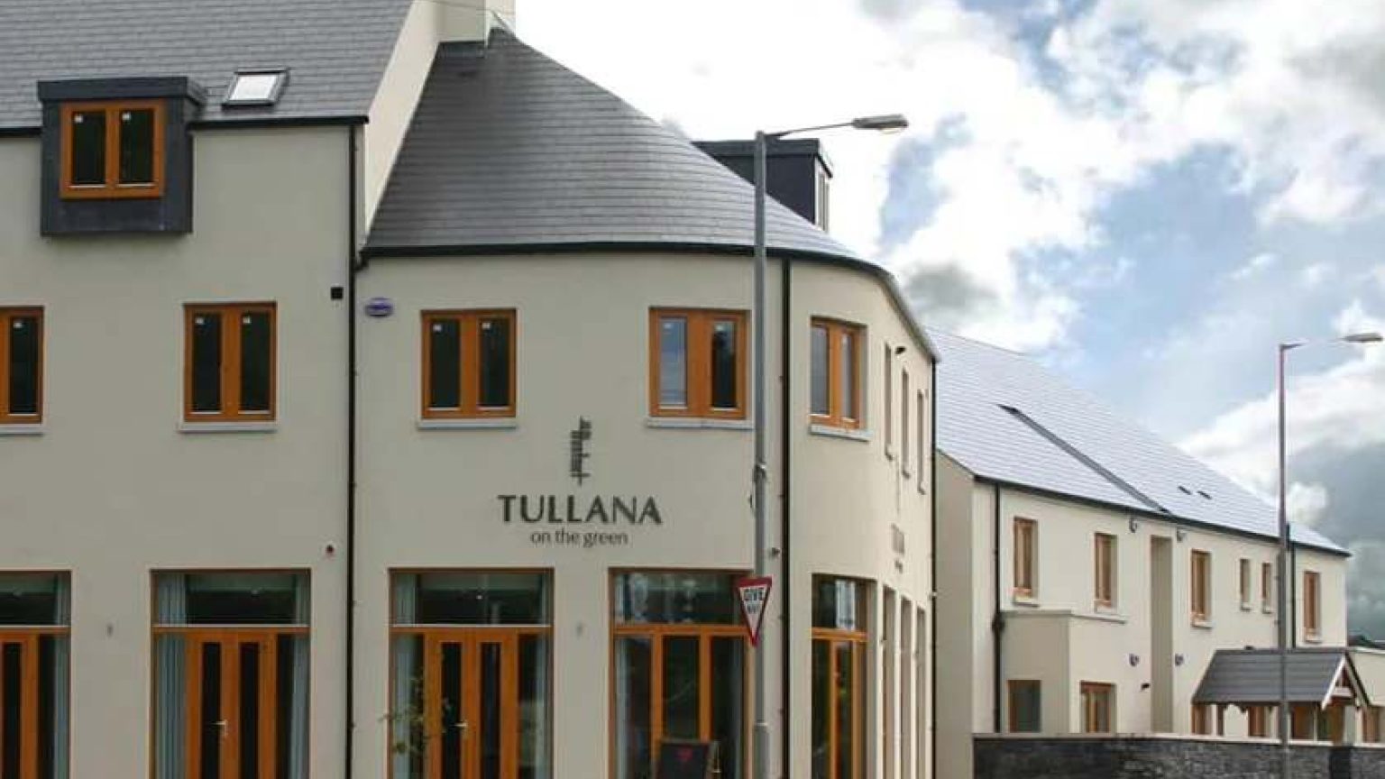 Tullana on the Green 2