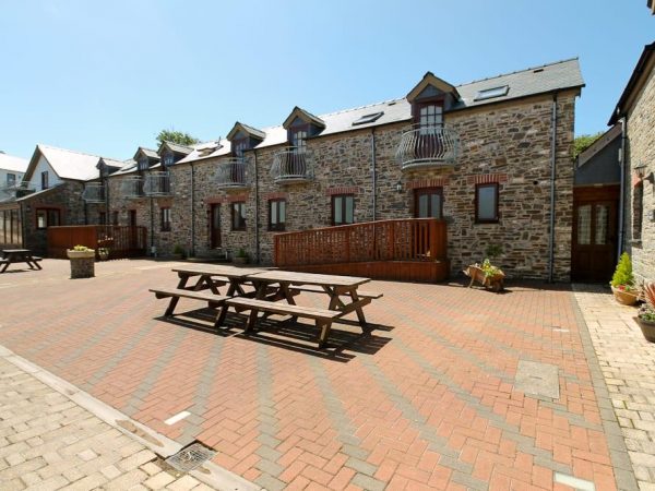 Bryncanedd Cottages 14