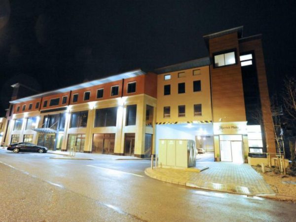 Carrick Plaza Suites 12