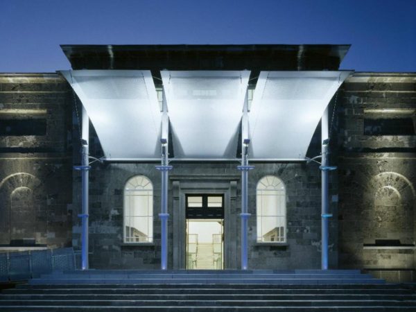 Carrick Plaza Suites 8