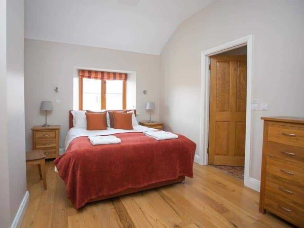 Decoy Country Cottages 13