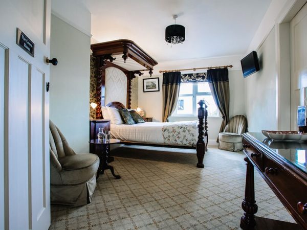 Lisnacurran Country House 11