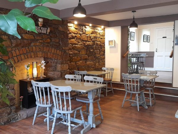 Mollys Restaurant Takeaway 5