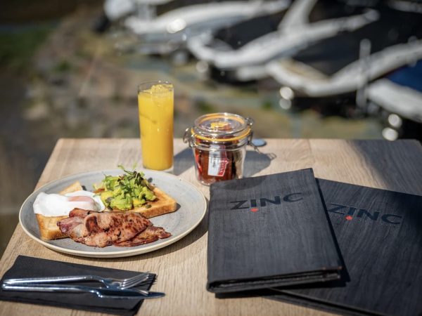 Zinc Cafe Bar Grill 2