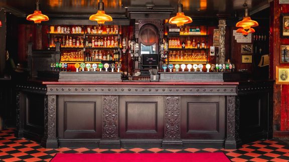 Mary Mullens Bar Restaurant 4