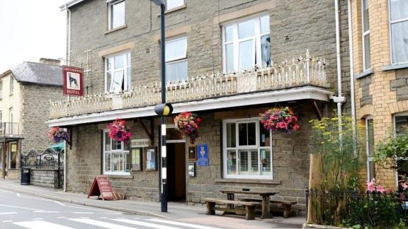 The Greyhound Hotel 8